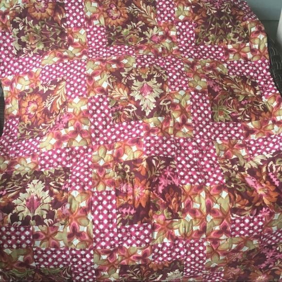 Handmade Quilt   - Picture 1 of 15